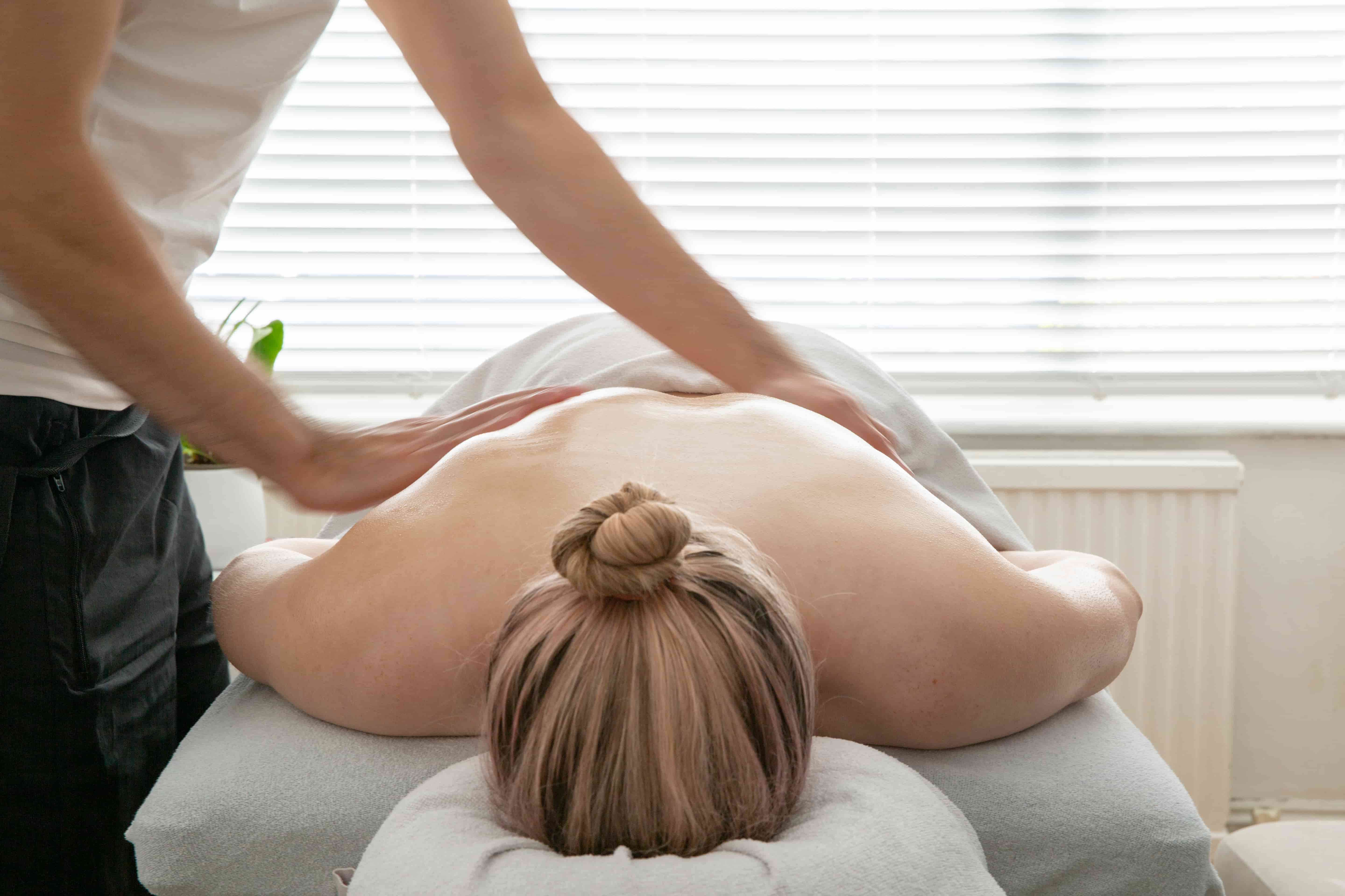 Back treatment for accumulated strain from manual work, New Malden KT3