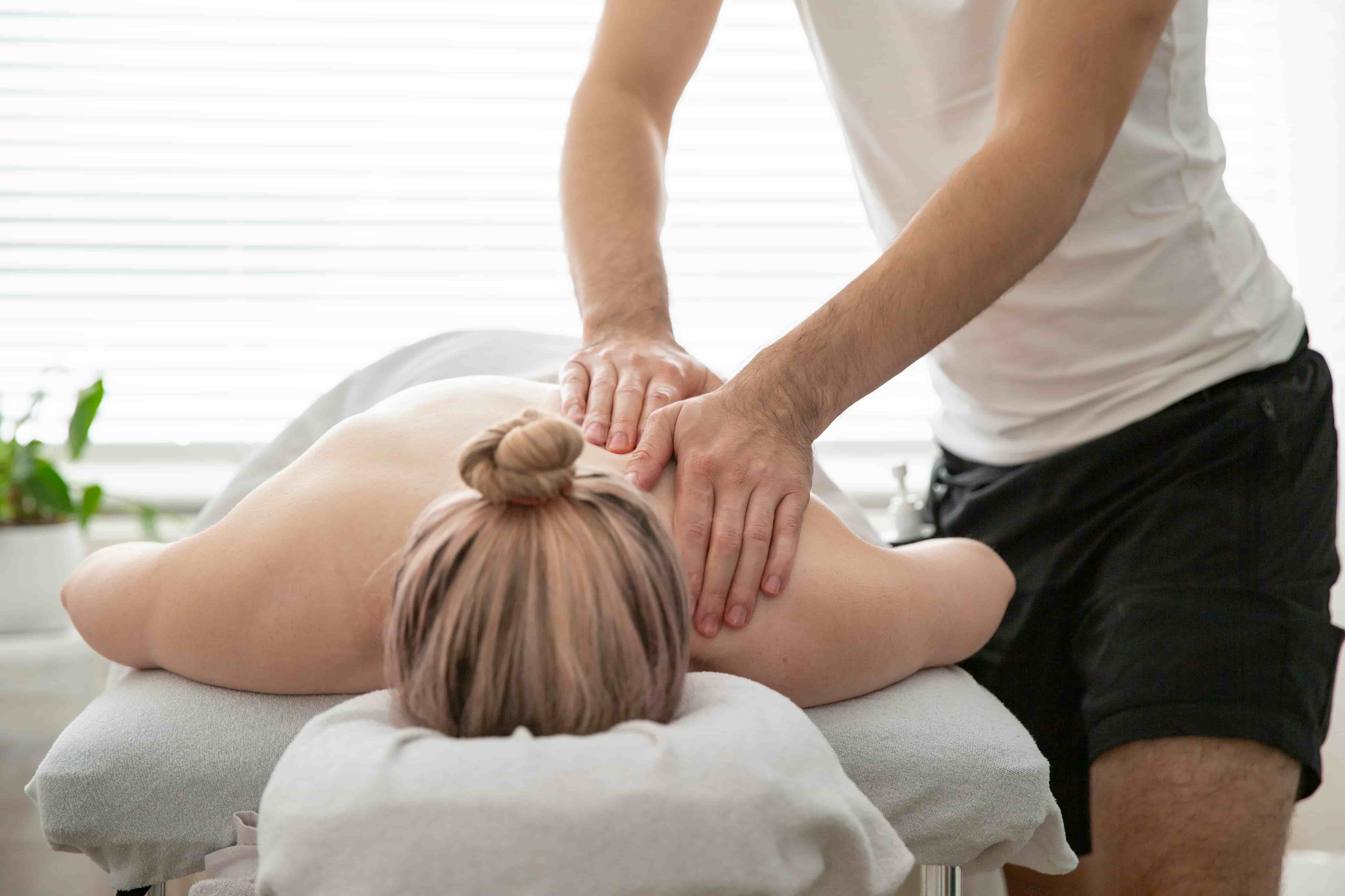 Neck and shoulder treatment at the New Malden KT3 practice